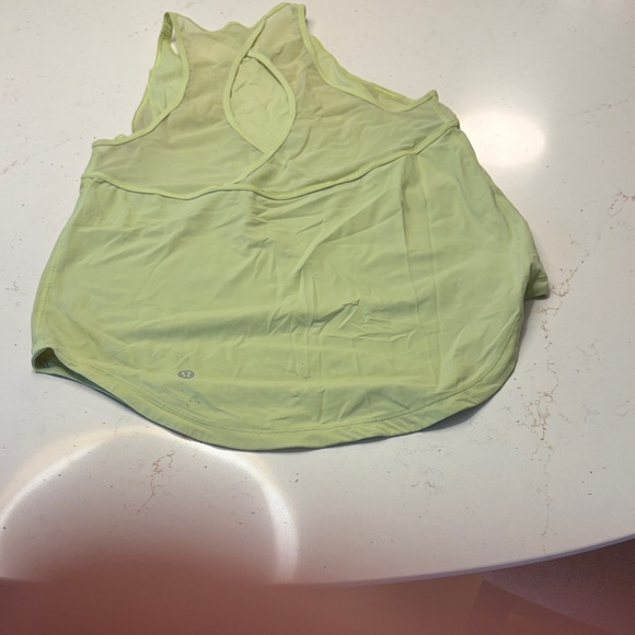 Lululemon workout tank size 4 excellent condition - Picture 2 of 2